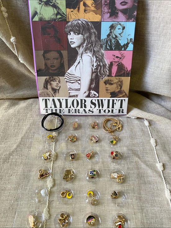 Taylor Swift Jewelry - The Eras Tour Taylor Swift Charm Bracelet Advent Calendar set